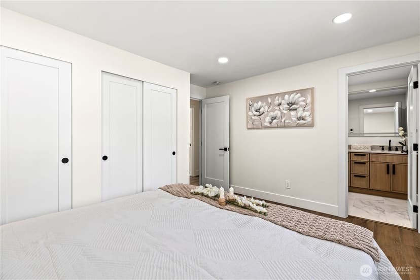 Property photo for 20921 W Richmond Road, Bothell photo 22