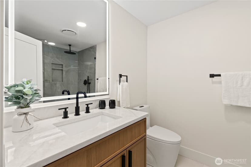 Property photo for 20921 W Richmond Road, Bothell photo 26