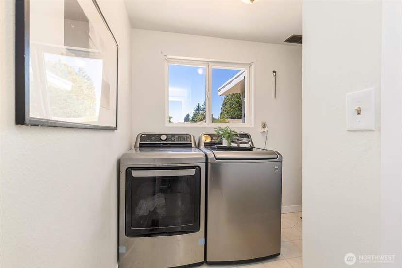 Property photo for 17114 130th Avenue SE, Renton photo 29