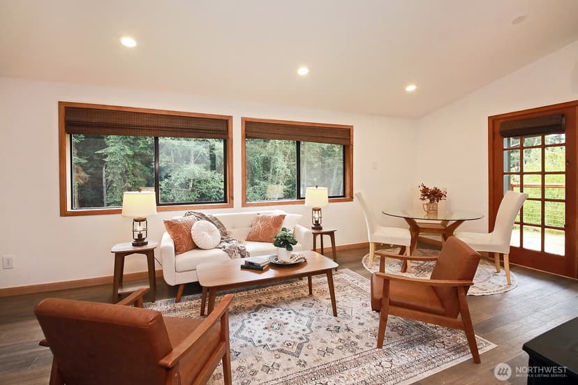 Property photo for 2959 Foxfire Lane, Langley photo 8