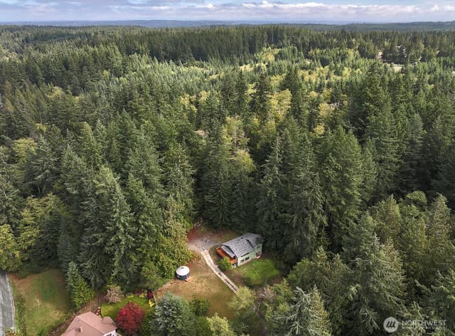 Property photo for 2959 Foxfire Lane, Langley photo 5