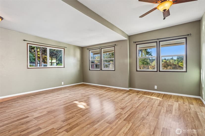 Property photo for 7301 NE 175th Street #305, Kenmore photo 9