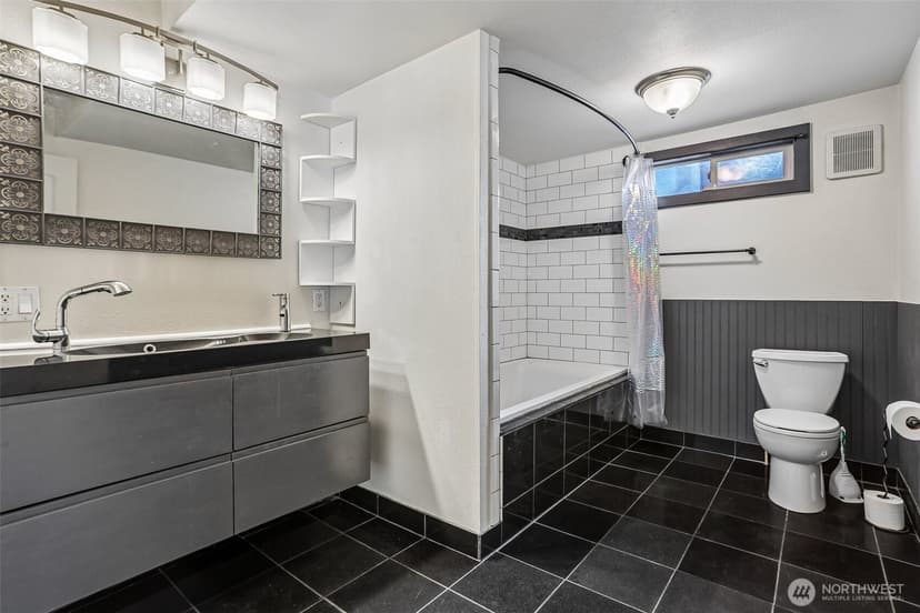 Property photo for 7301 NE 175th Street #305, Kenmore photo 18