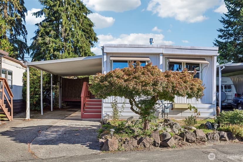 Property photo for 7301 NE 175th Street #305, Kenmore photo 2