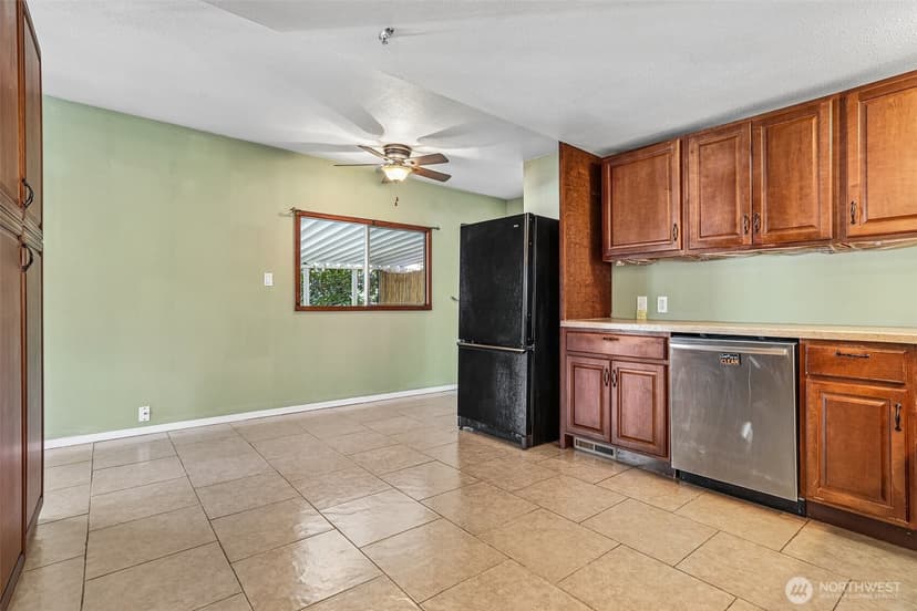 Property photo for 7301 NE 175th Street #305, Kenmore photo 17