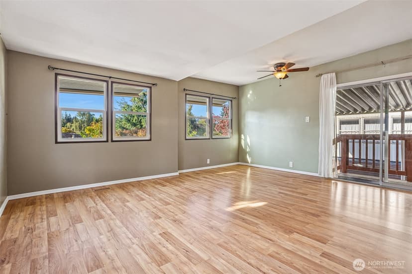 Property photo for 7301 NE 175th Street #305, Kenmore photo 8