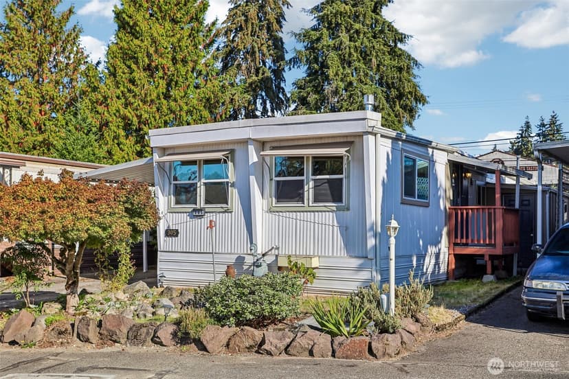 Property photo for 7301 NE 175th Street #305, Kenmore photo 3