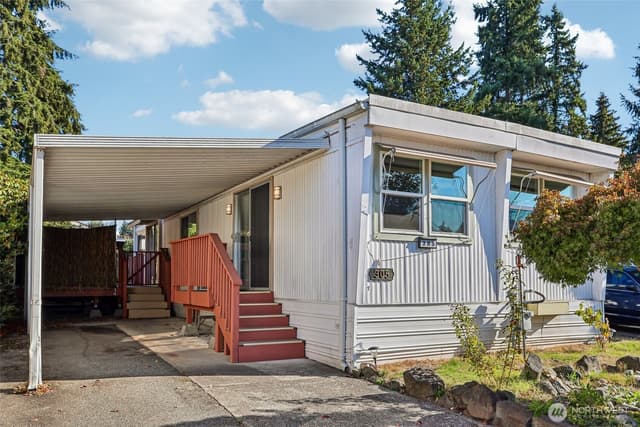 Property photo for 7301 NE 175th Street #305, Kenmore photo 5