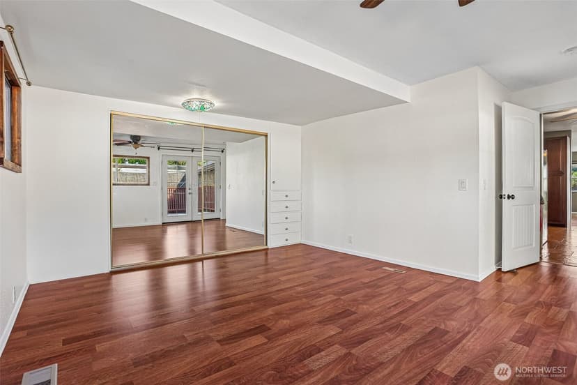 Property photo for 7301 NE 175th Street #305, Kenmore photo 12