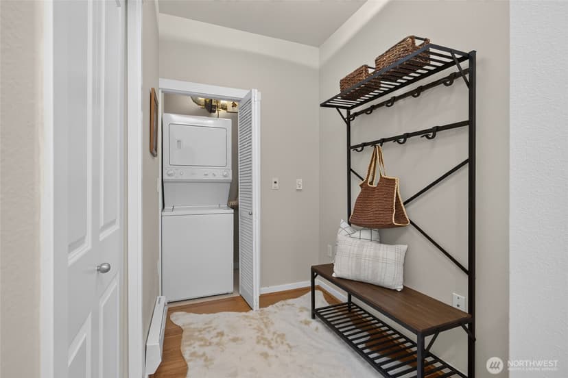 Property photo for 16141 Cleveland St. #401, Redmond photo 11