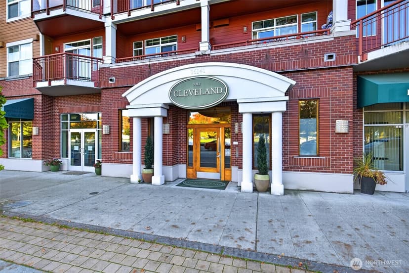 Property photo for 16141 Cleveland St. #401, Redmond photo 6