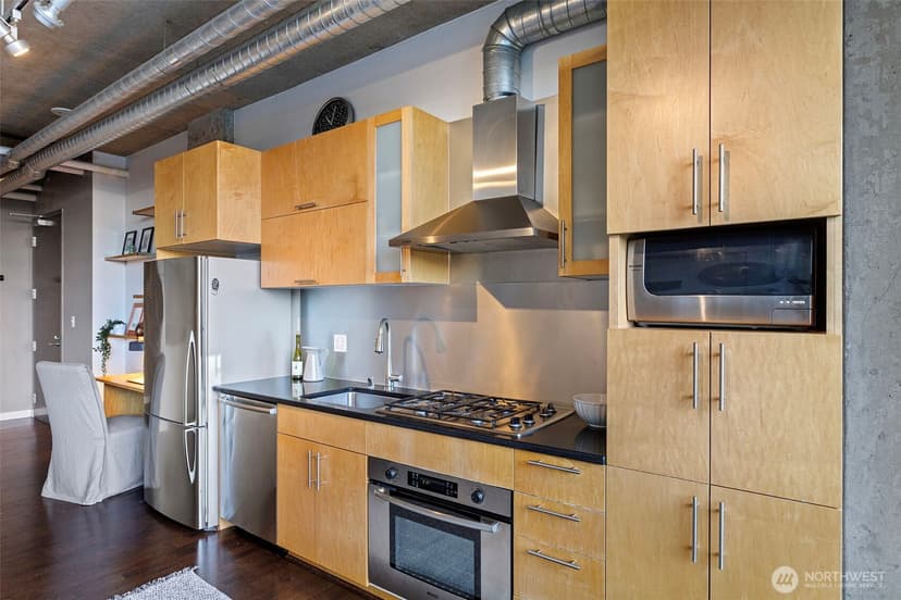 Property photo for 2720 3rd Avenue #605, Seattle photo 12