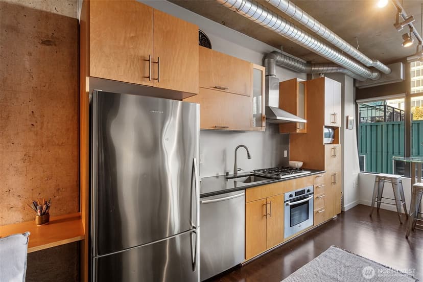 Property photo for 2720 3rd Avenue #605, Seattle photo 13