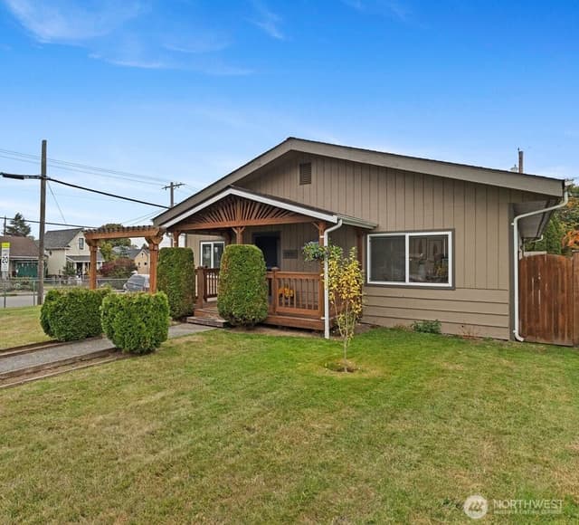 Property photo for 2301 Fulton Street, Everett