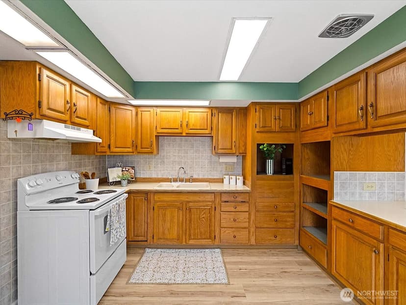 Property photo for 2301 Fulton Street, Everett photo 12