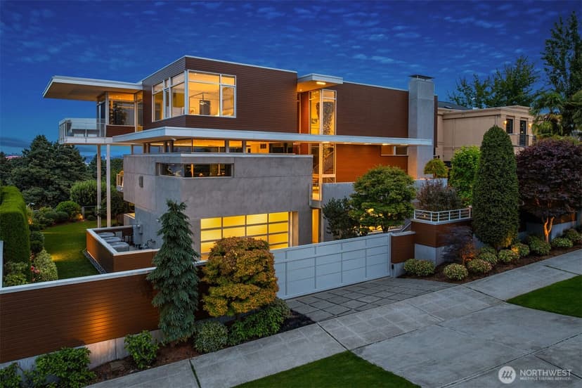 Property photo for 1124 Sunset Avenue SW, Seattle photo 2