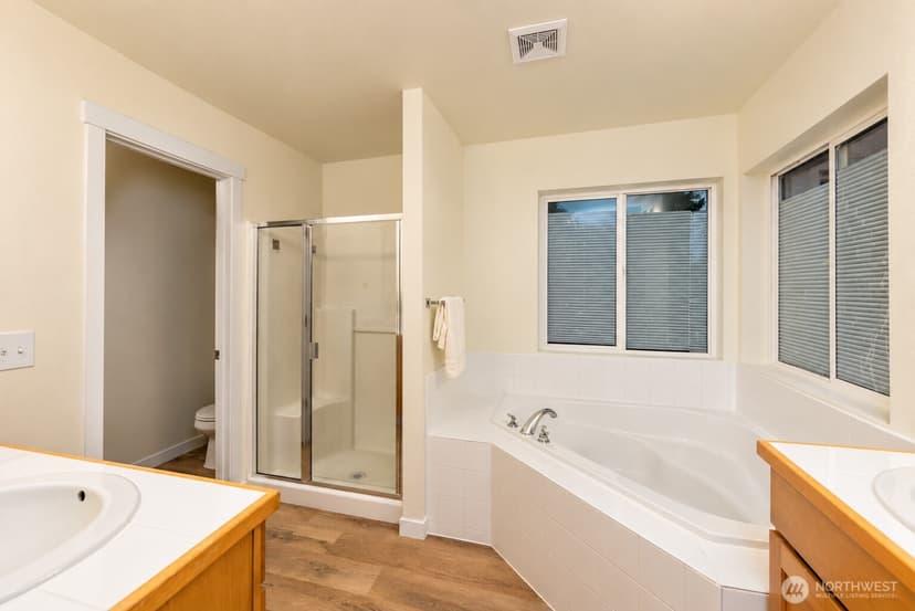Property photo for 8012 35th Street NE, Marysville photo 13