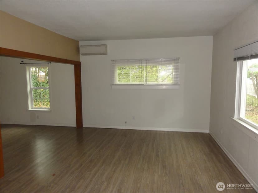 Property photo for 806 120th Street S, Tacoma photo 2