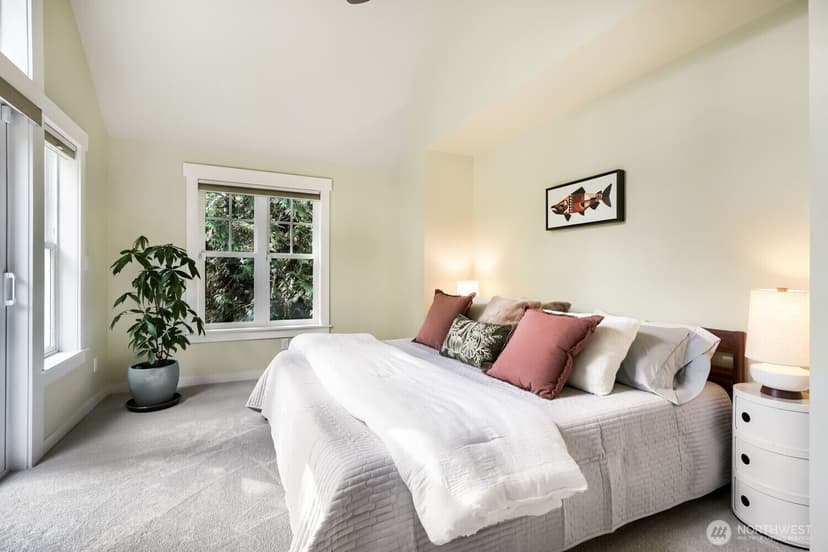 Property photo for 19150 SE May Valley Road, Issaquah photo 14