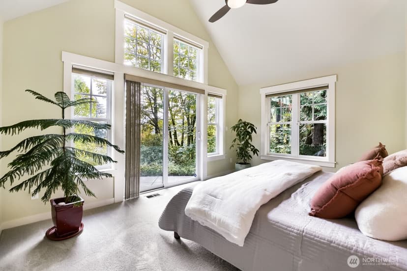 Property photo for 19150 SE May Valley Road, Issaquah photo 13