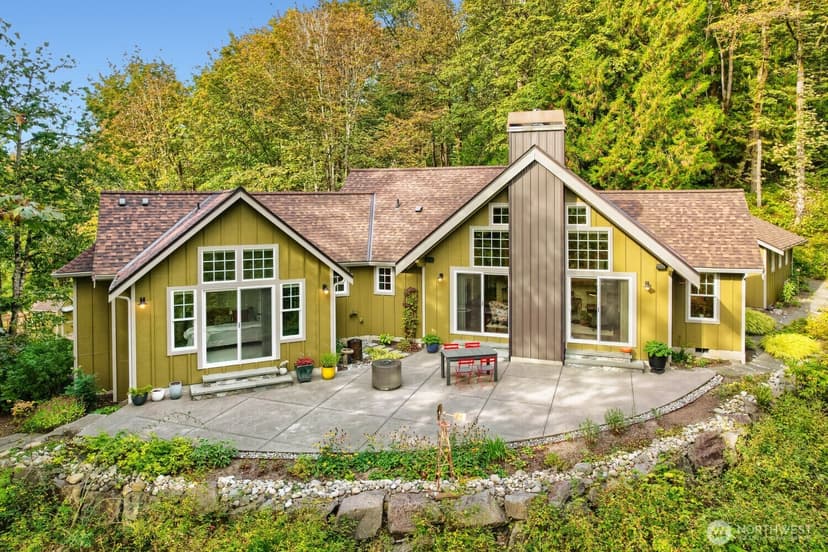 Property photo for 19150 SE May Valley Road, Issaquah photo 2