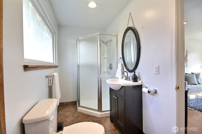 Property photo for 2404 NE 22nd Street, Renton photo 12