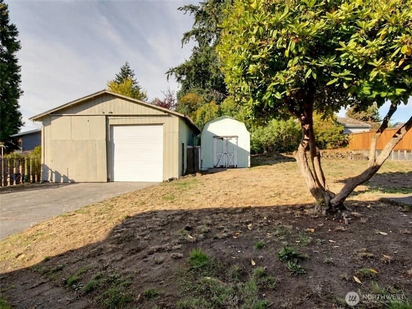 Property photo for 2404 NE 22nd Street, Renton photo 20