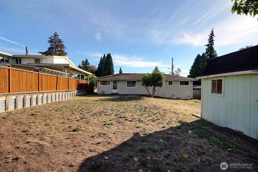 Property photo for 2404 NE 22nd Street, Renton photo 21