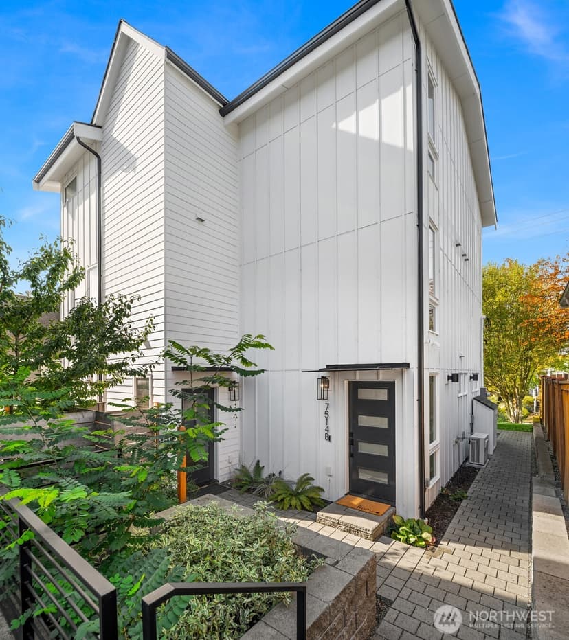 Property photo for 7514 28th Avenue NW #B, Seattle photo 17