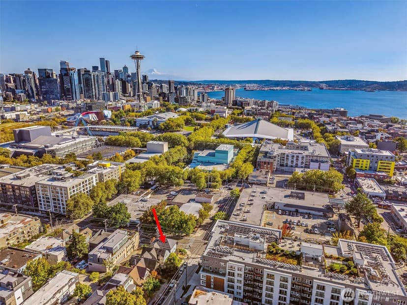 Property photo for 700 Warren Avenue N, Seattle photo 40
