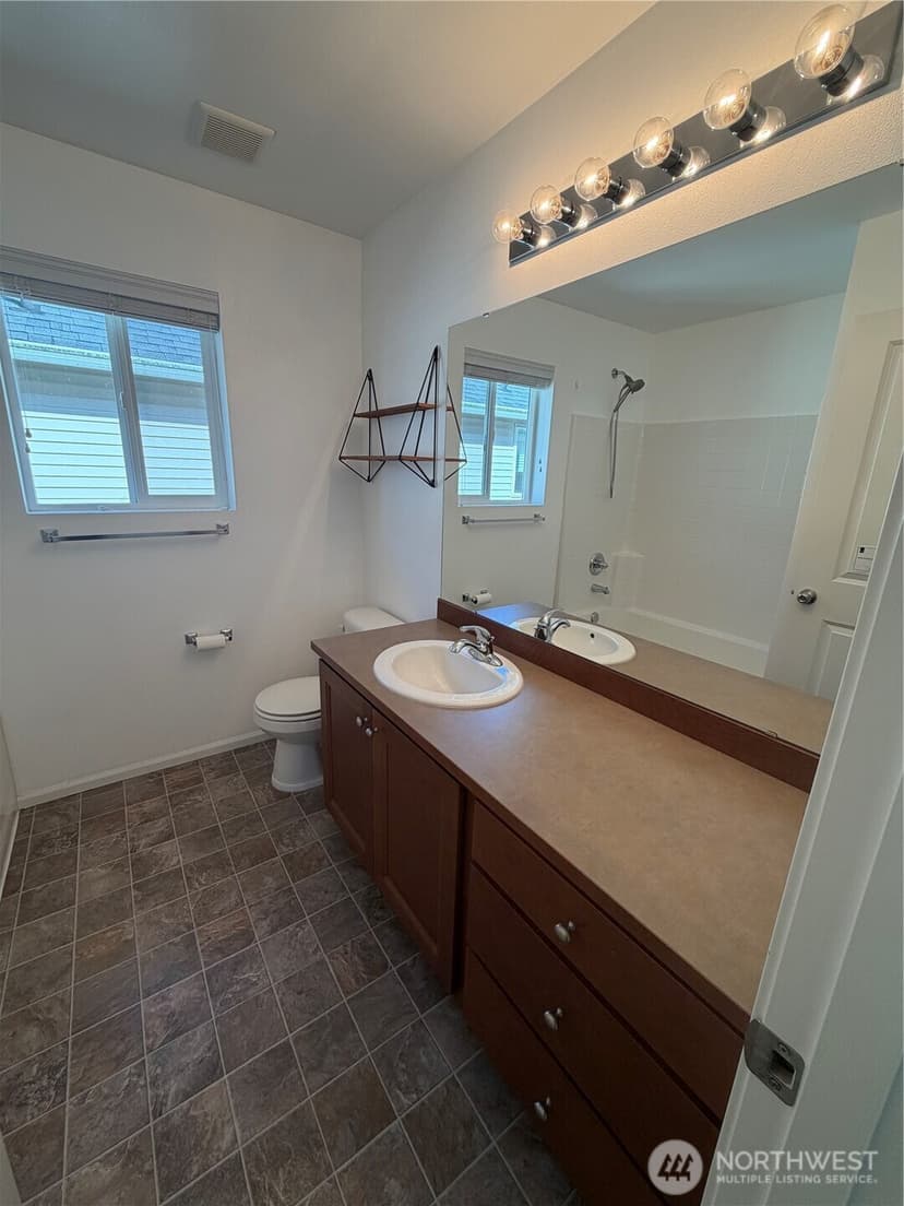 Property photo for 27337 214* Terrace SE, Maple Valley photo 12
