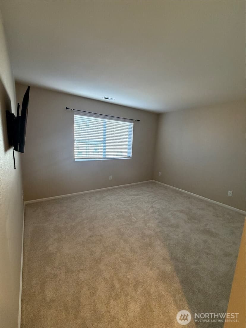 Property photo for 27337 214* Terrace SE, Maple Valley photo 7