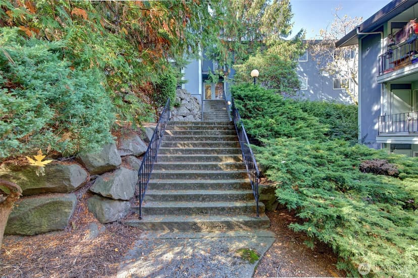 Property photo for 10459 Des Moines Memorial Drive S #305, Seattle photo 23