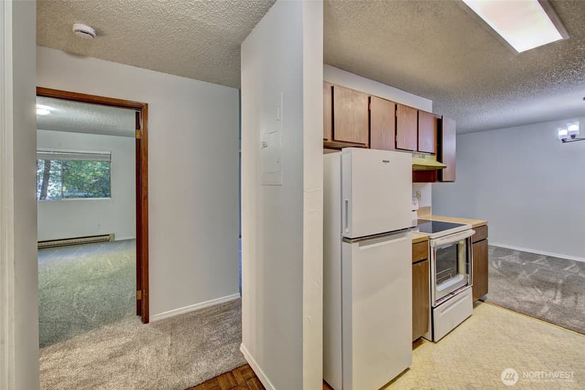 Property photo for 10459 Des Moines Memorial Drive S #305, Seattle photo 4