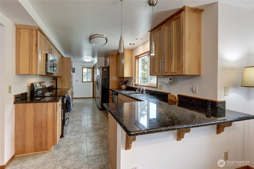 Property photo for 7820 NE 195th Street, Kenmore photo 6