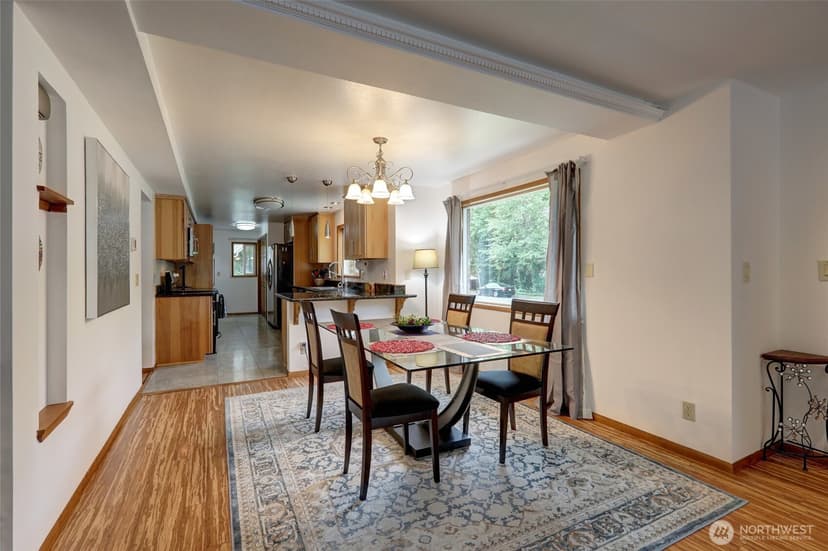 Property photo for 7820 NE 195th Street, Kenmore photo 5