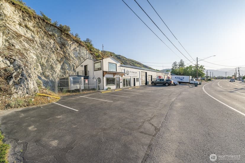 Property photo for 1217 W Woodin Avenue, Chelan photo 6
