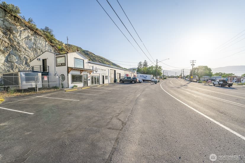 Property photo for 1217 W Woodin Avenue, Chelan photo 11