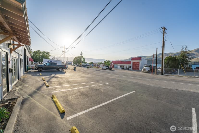 Property photo for 1217 W Woodin Avenue, Chelan photo 12