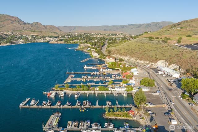 Property photo for 1217 W Woodin Avenue, Chelan photo 4
