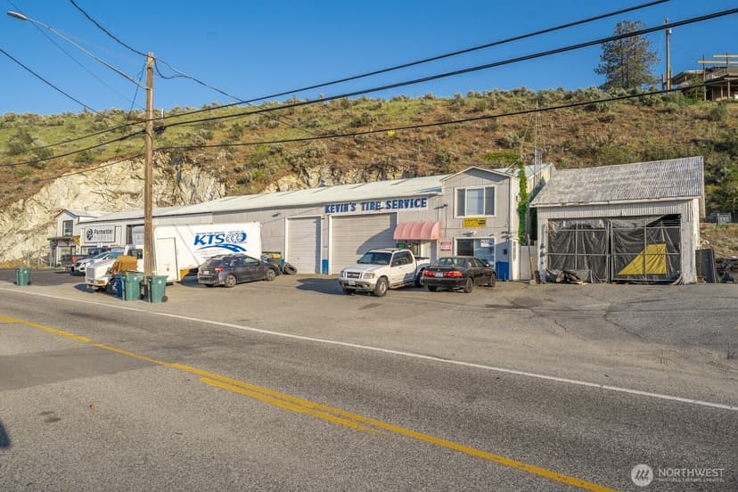 Property photo for 1217 W Woodin Avenue, Chelan photo 5