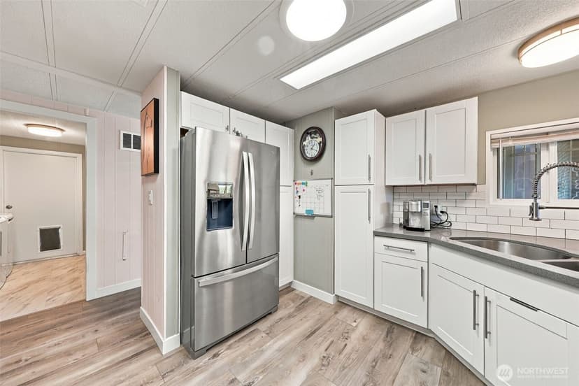 Property photo for 17312 Woodcrest Drive NE #113, Bothell photo 16