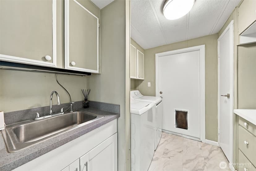 Property photo for 17312 Woodcrest Drive NE #113, Bothell photo 27