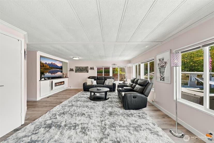 Property photo for 17312 Woodcrest Drive NE #113, Bothell photo 9