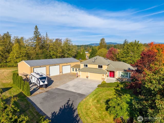 Property photo for 11731 108th Street NE, Lake Stevens photo 2