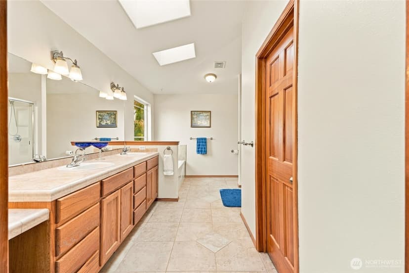 Property photo for 11731 108th Street NE, Lake Stevens photo 16