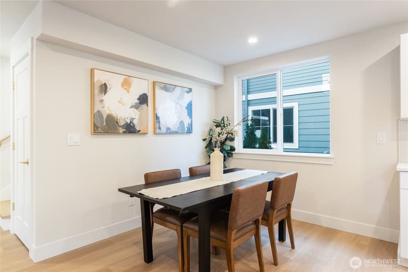Property photo for 261 NW 42nd Avenue, Seattle photo 16