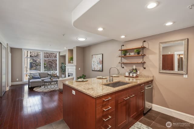 Property photo for 3221 SW Avalon Way #201, Seattle photo 2