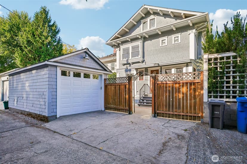 Property photo for 5260 16th Avenue NE, Seattle photo 36