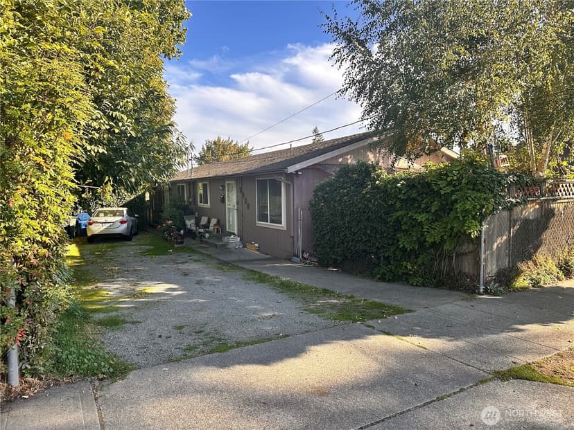 Property photo for 6438 Corson Avenue S, Seattle photo 8
